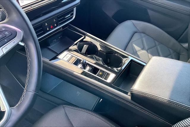 2024 Volkswagen Atlas Cross Sport 2.0T SE w/Technology
