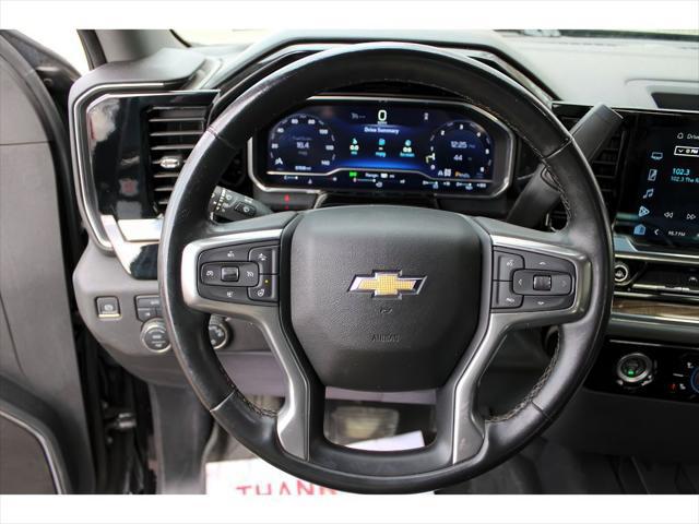 2023 Chevrolet Silverado 1500 4WD Crew Cab Standard Bed LT