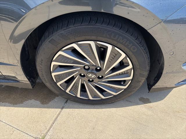 2025 Hyundai Sonata Hybrid Limited