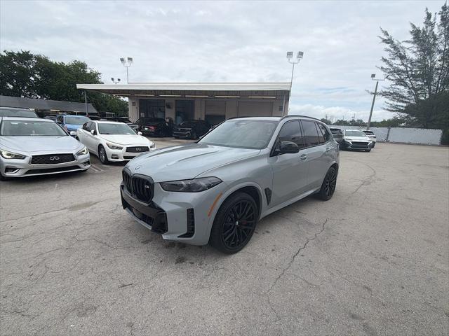 2025 BMW X5 M60i