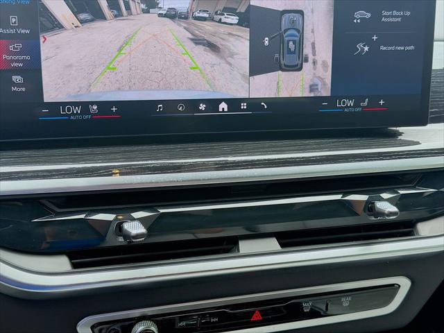2025 BMW X5 M60i
