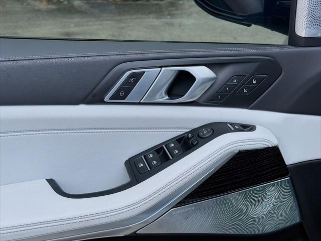 2025 BMW X5 M60i