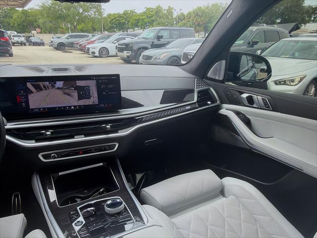 2025 BMW X5 M60i
