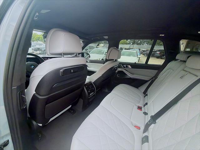 2025 BMW X5 M60i
