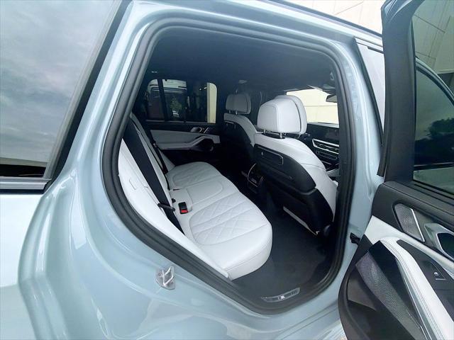 2025 BMW X5 M60i