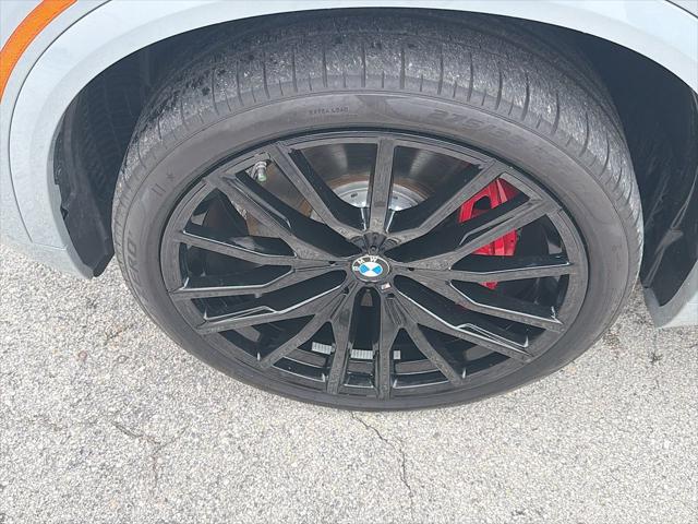2025 BMW X5 M60i