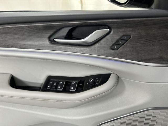 2022 Jeep Grand Cherokee Overland 4x4