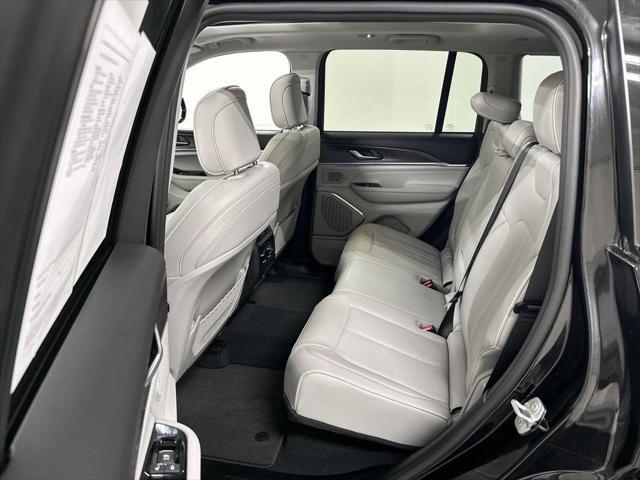 2022 Jeep Grand Cherokee Overland 4x4