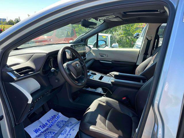 2024 Toyota Sienna Platinum