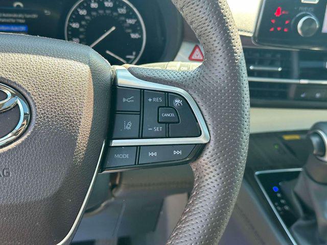 2024 Toyota Sienna Platinum