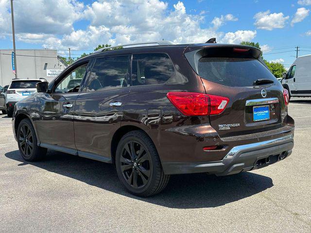 2019 Nissan Pathfinder SL