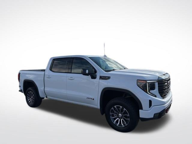 2023 GMC Sierra 1500 4WD Crew Cab Short Box AT4