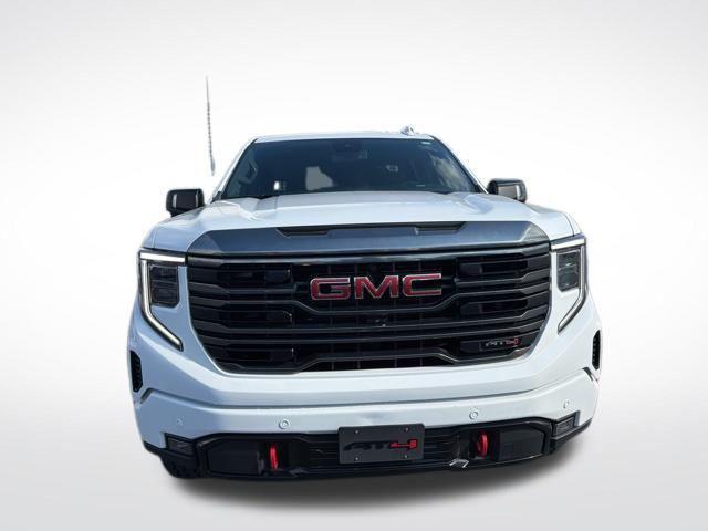 2023 GMC Sierra 1500 4WD Crew Cab Short Box AT4