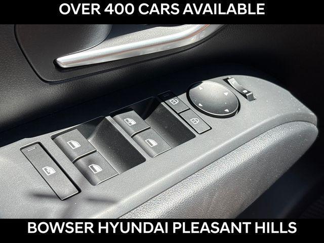 2026 Hyundai Tucson Hybrid Blue SE