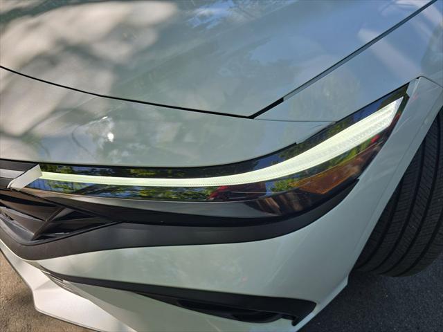 2025 Hyundai Elantra Hybrid SEL Sport