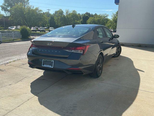 2022 Hyundai Elantra SEL