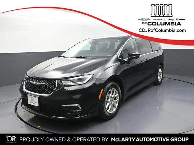 2025 Chrysler Pacifica Select for sale in Columbia, MO