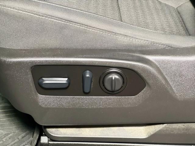 2022 Chevrolet Silverado 1500 4WD Crew Cab Short Bed RST