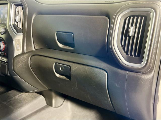 2022 Chevrolet Silverado 1500 4WD Crew Cab Short Bed RST