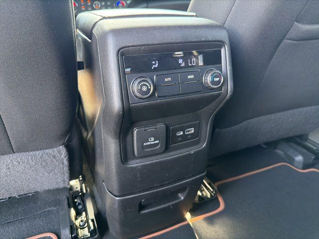 2022 GMC Acadia AWD AT4