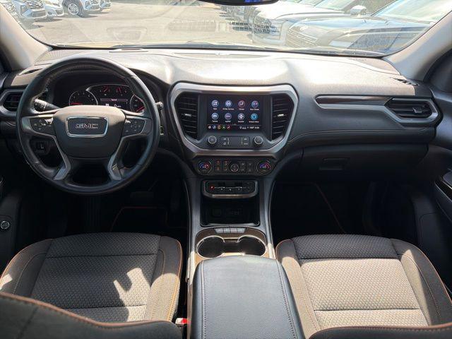 2022 GMC Acadia AWD AT4