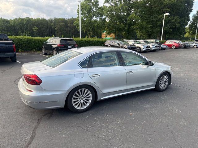 2017 Volkswagen Passat 1.8T SE