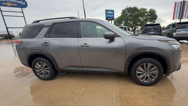 2025 Nissan Pathfinder SV - Photo 9