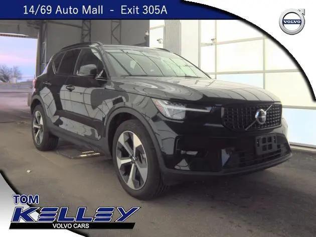 2025 Volvo XC40 B5 Plus Dark Theme for sale in Fort Wayne, IN