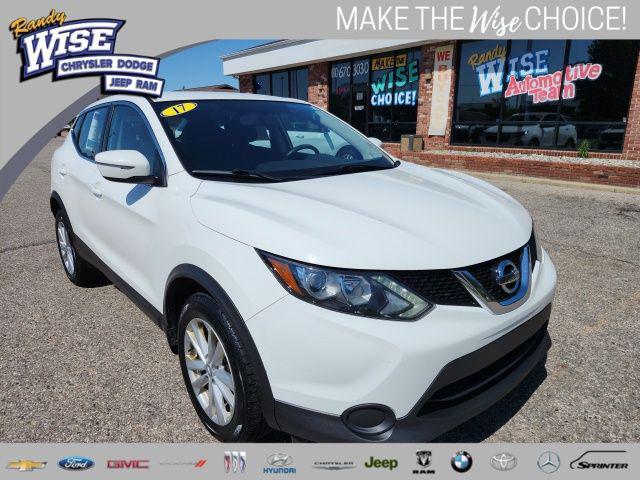 2017 Nissan Rogue Sport SV for sale in Clio, MI