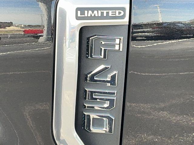 2022 Ford F-450 Limited