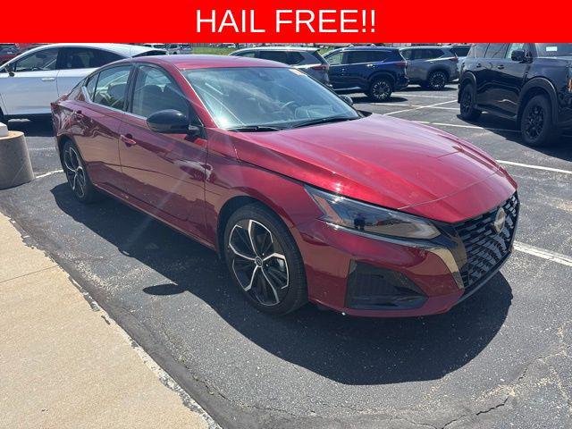 2025 Nissan Altima SR FWD for sale in Salina, KS