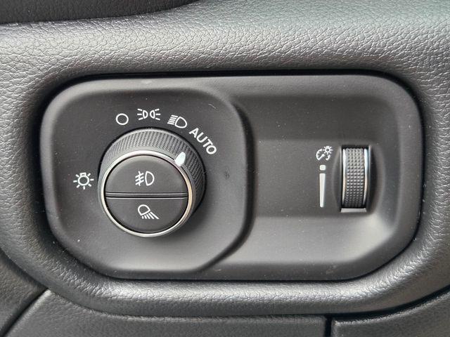 2026 Ram 3500 Tradesman Crew Cab 4x4 8 Box