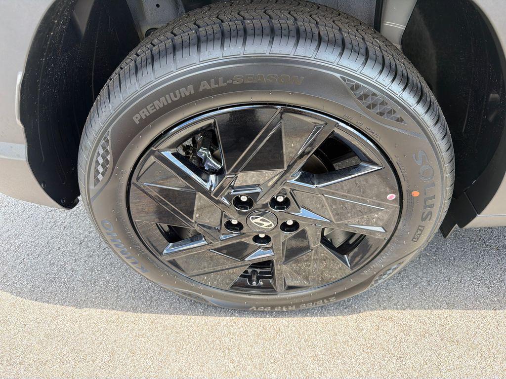 New 2026 Cyber Gray Metallic HYUNDAI SEL Sport FWD image 16