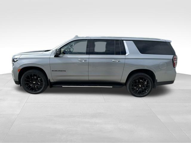 2023 Chevrolet Suburban 4WD Premier