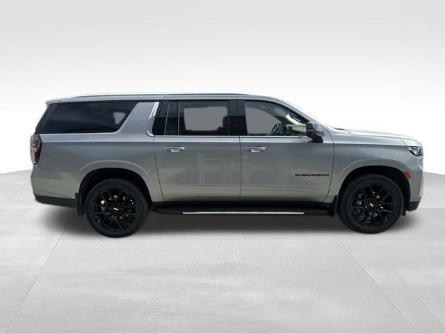 2023 Chevrolet Suburban 4WD Premier