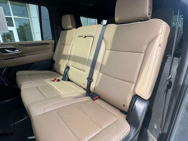 2023 Chevrolet Suburban 4WD Premier