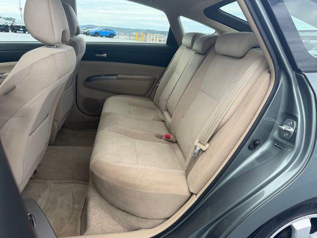 2004 Toyota Prius Base