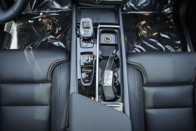 2026 Volvo XC60 Plug-In Hybrid Ultra, T8 AWD Electric/Gasoline, Dark