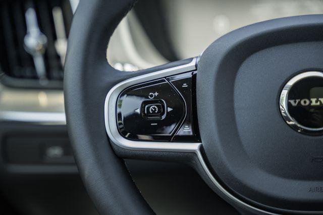 2026 Volvo XC60 Plug-In Hybrid Ultra, T8 AWD Electric/Gasoline, Dark