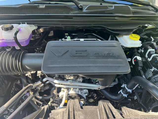 2026 Ram 1500 Tradesman Quad Cab 4x4 64 Box
