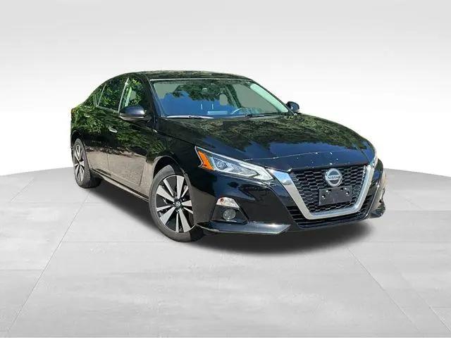 2020 Nissan Altima SV Intelligent AWD for sale in Des Moines, IA