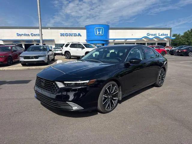 2023 Honda Accord Hybrid Touring for sale in Elyria, OH
