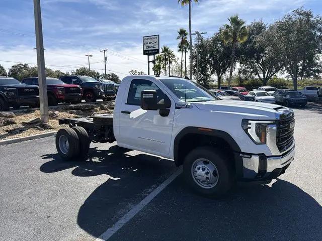 2026 GMC Sierra 3500HD Pro