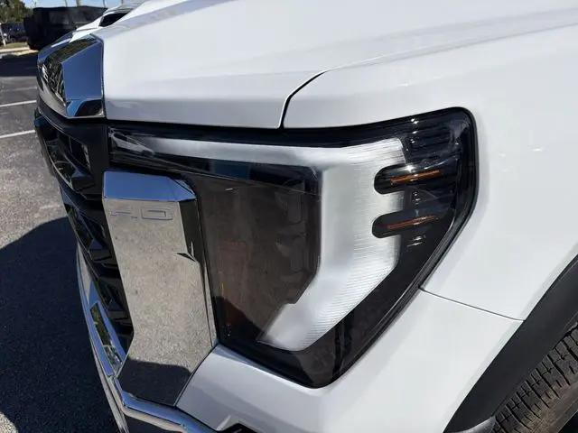 2026 GMC Sierra 3500HD Pro