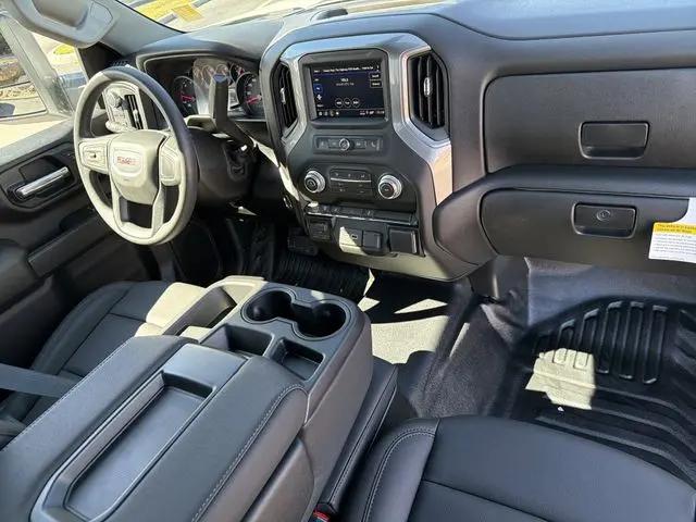 2026 GMC Sierra 3500HD Pro