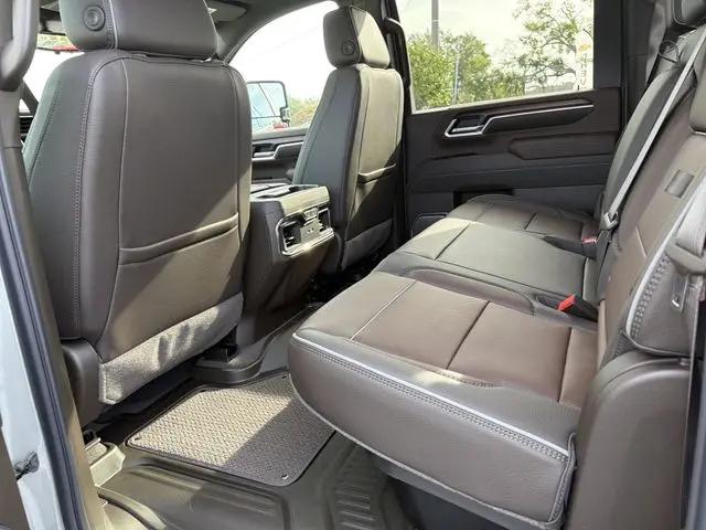 2026 GMC Sierra 2500HD Crew Cab, Standard Bed, Denali, 4WD