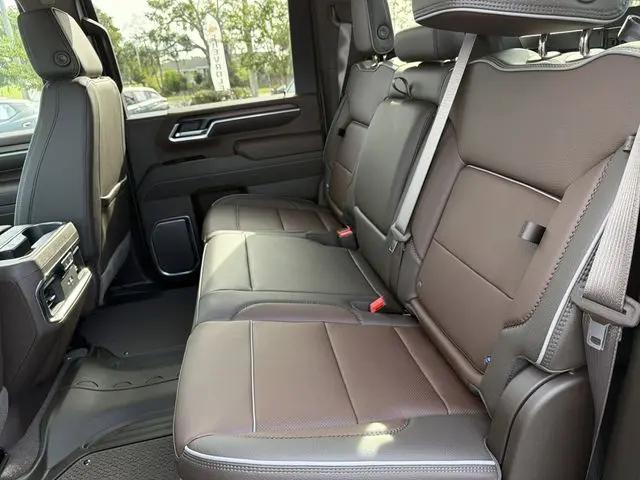 2026 GMC Sierra 2500HD Crew Cab, Standard Bed, Denali, 4WD
