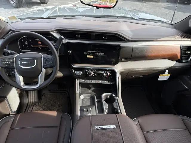 2026 GMC Sierra 2500HD Crew Cab, Standard Bed, Denali, 4WD