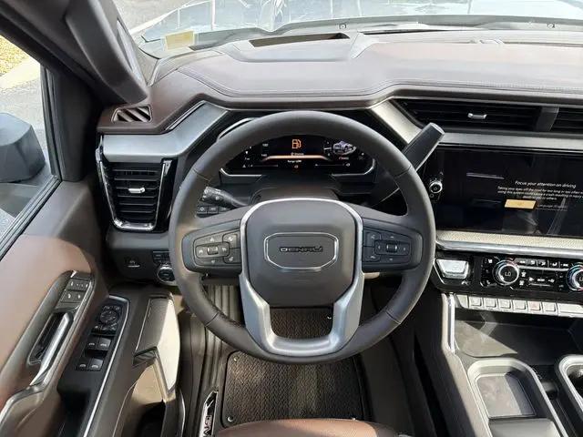 2026 GMC Sierra 2500HD Crew Cab, Standard Bed, Denali, 4WD