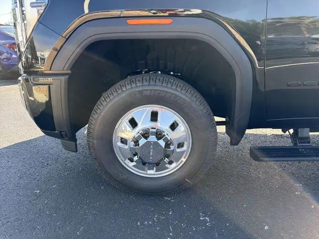 2026 GMC Sierra 3500HD Crew Cab, Long Bed, Denali Dual Rear Wheel, 4WD